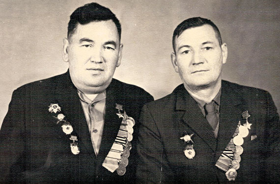 В. Вильский и Ф. Тюменцев