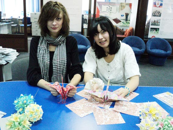 Студентка 5 курса ИФиЯК Лидия Кошкина и и студентка из Японии Ооиси Риса